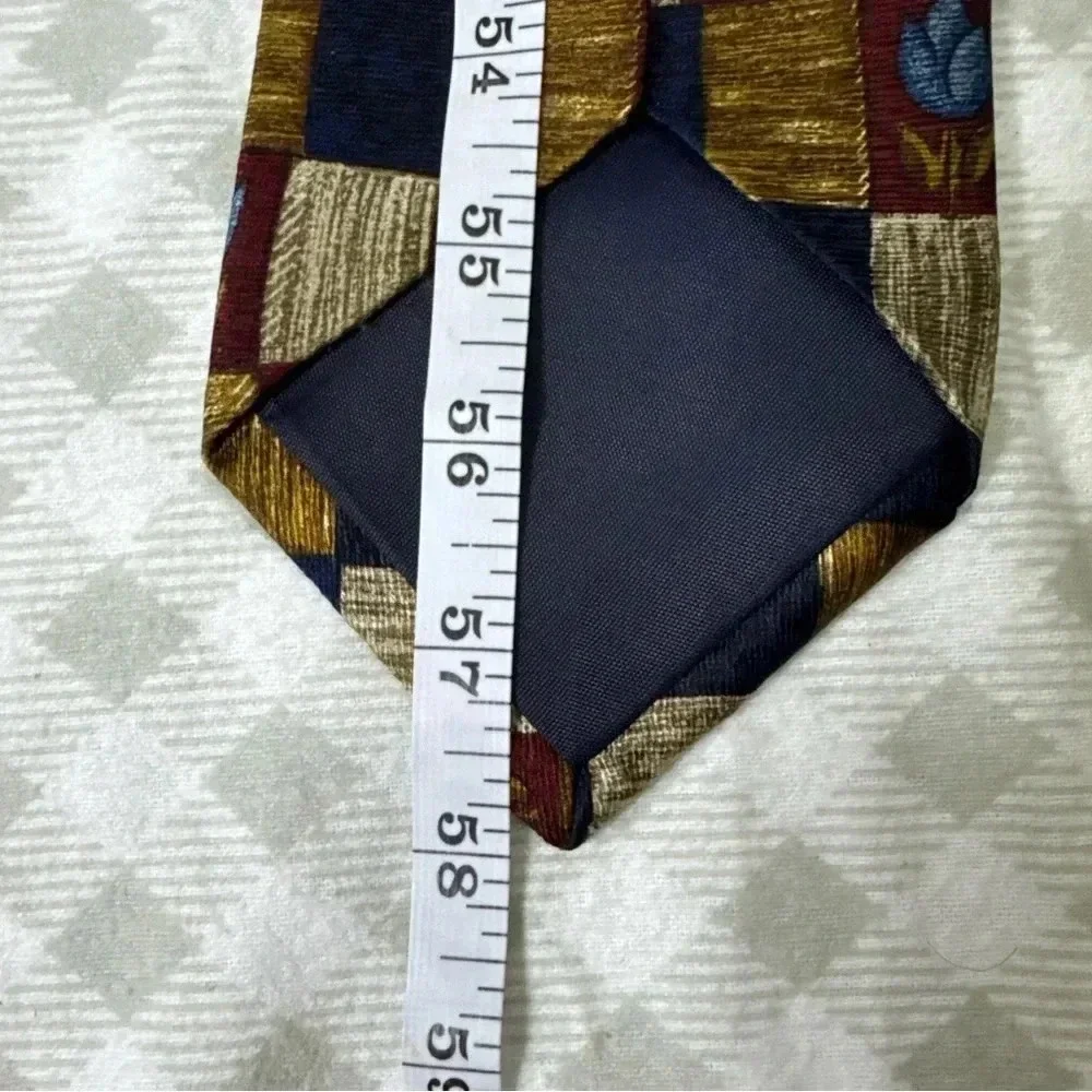 Corporate Collection JoS A Bank Men Silk Tie Floral Pattern EUC Sewn In USA
